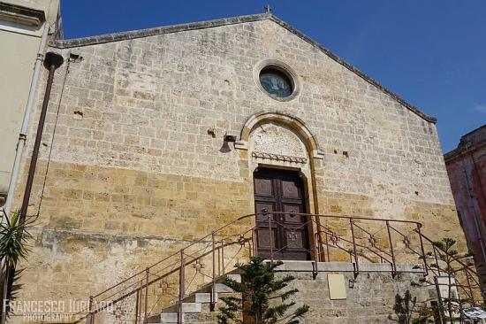 Chiesa della Santissima Trinità (Brindisi) o Santa Lucia