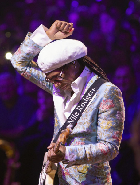 NILE RODGERS & CHIC