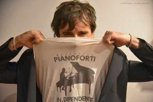 SOLO COME UN POLLO TOUR - Massaroni Pianoforti