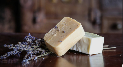 Saponi naturali. Sosteniamo l'ambiente.