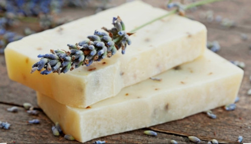 Saponi naturali. Sosteniamo l'ambiente.