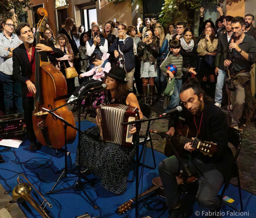 Traindeville in "Serenata per Gabriella Ferri"