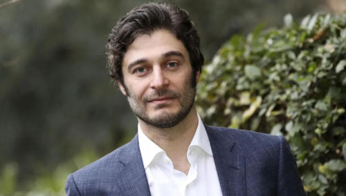 Lino Guanciale racconta Inchiostro ospite di Storie Italiane Festival  spring Edition Venerdì 17 Aprile 2026 porte ore 16,30 sipario ore 17,00 prenota il tuo libro autografato, ingresso riservato  Il Ghigno Libreria Molfetta