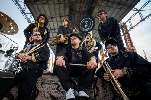 BANDAKADABRA in concerto