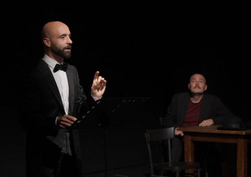 La giornata di un uomo senza volto - “Le pagine del teatro”